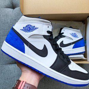 🤍💙🖤 Nike Air Jordan 1 mid white blue black
